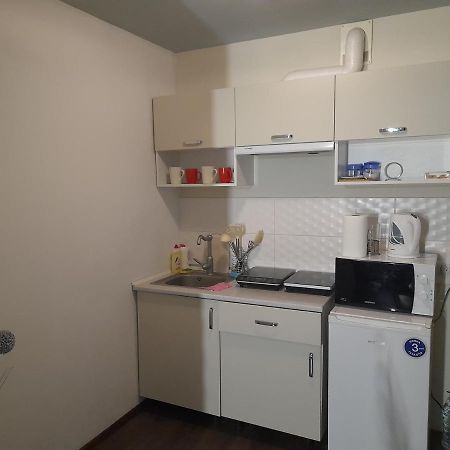 Modern Studio 15 Min To The City Centre Lviv Exterior foto
